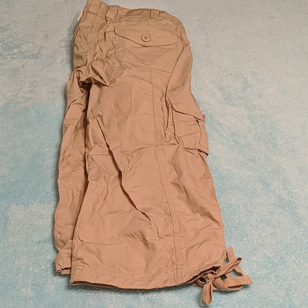 Khaki capris - Picture 2 of 2